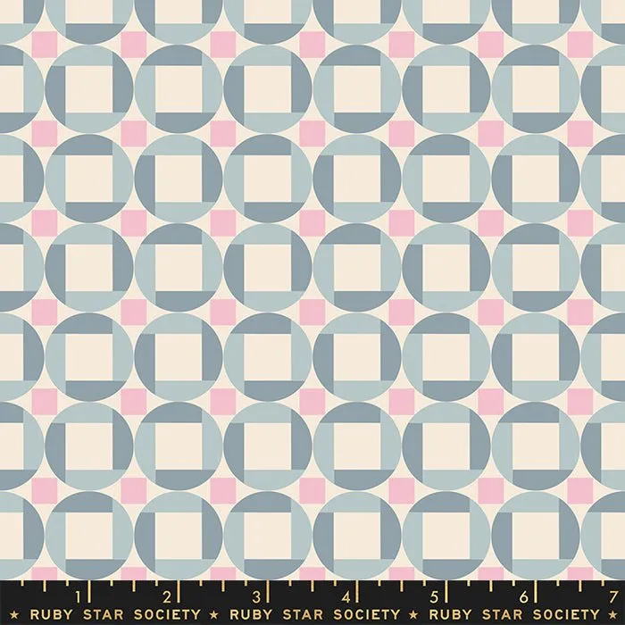 Floradora: Layer Cake