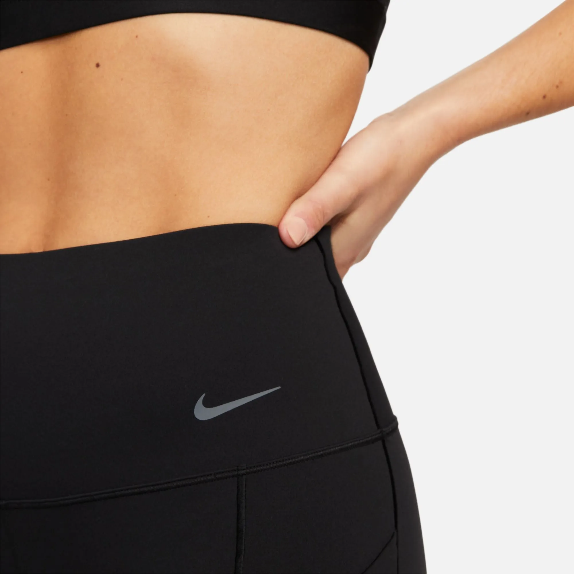 Nike Women's Universa Medium-Support High-Waisted 8 Inch Biker Shorts Black