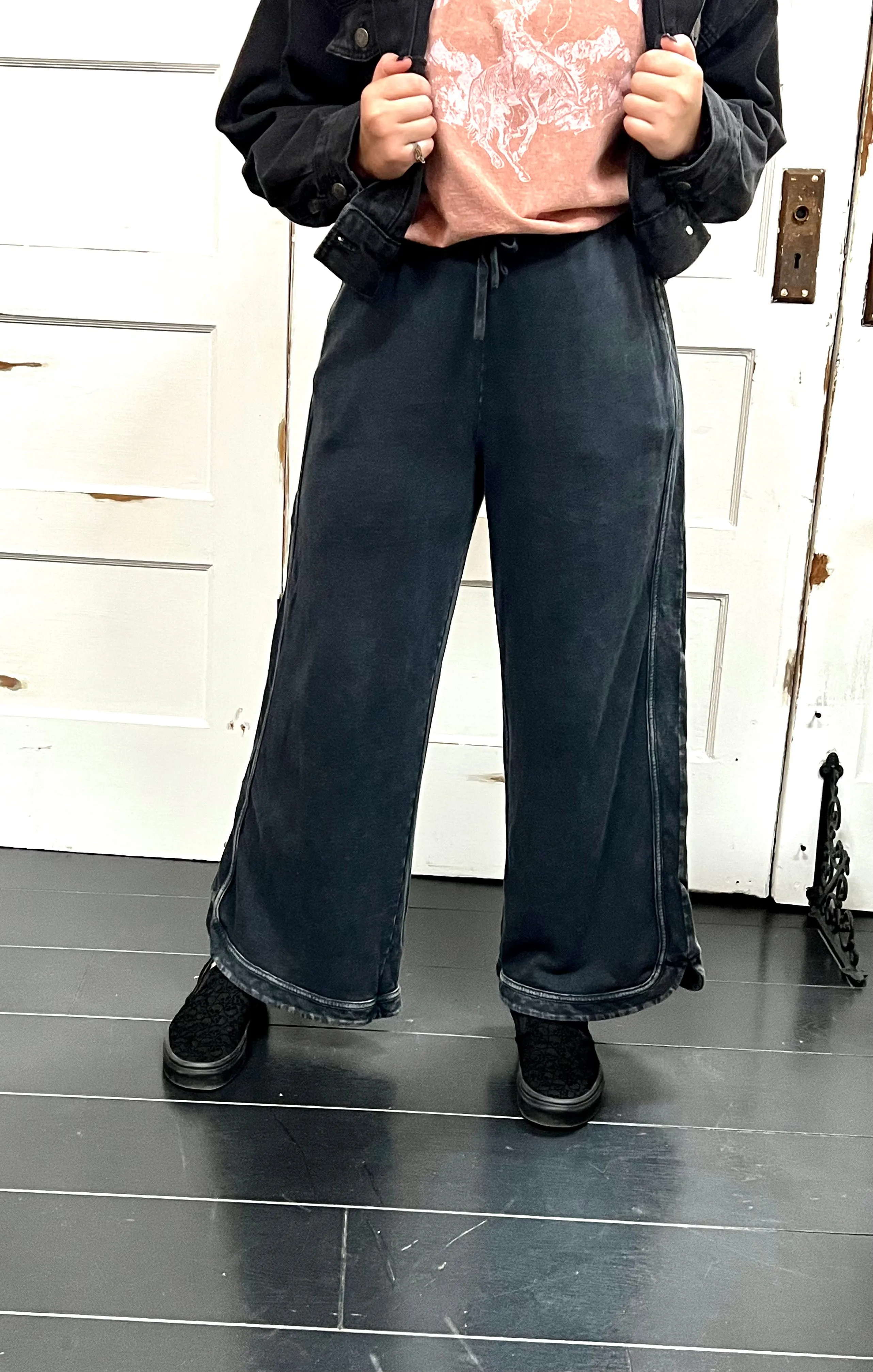 Signature Easy Going Style Pants