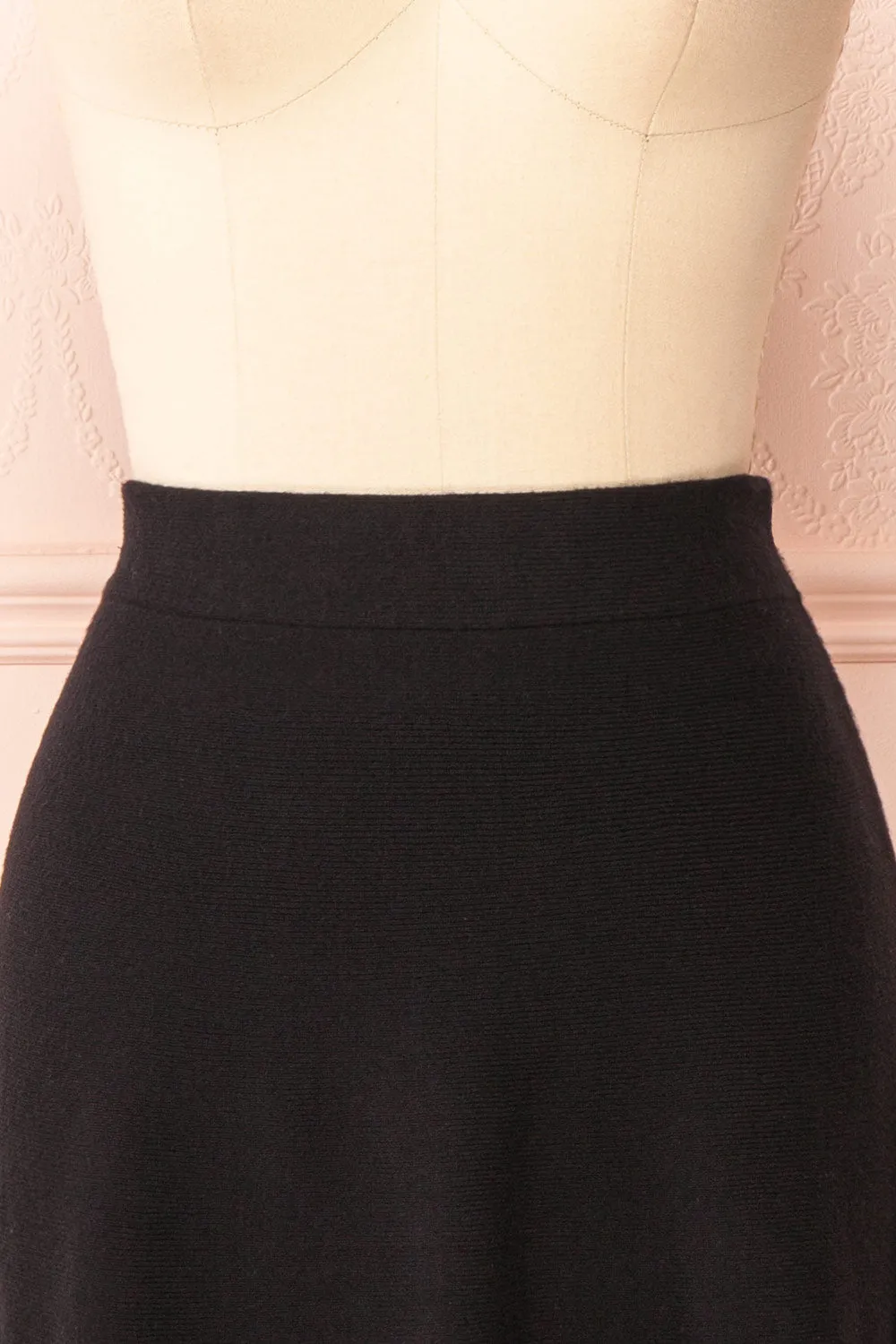 Sigrid Black | Short Fit & Flare Skirt