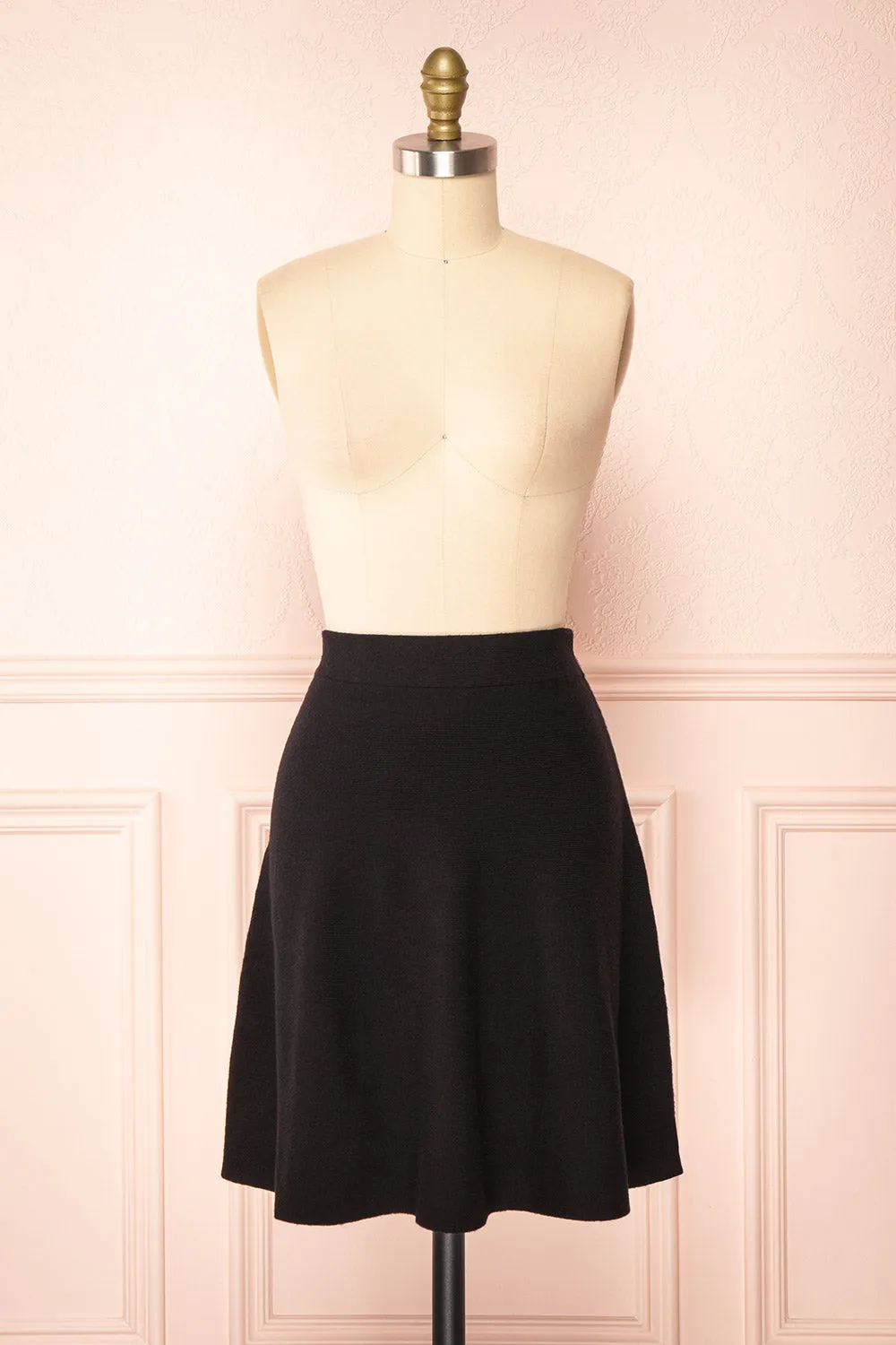Sigrid Black | Short Fit & Flare Skirt