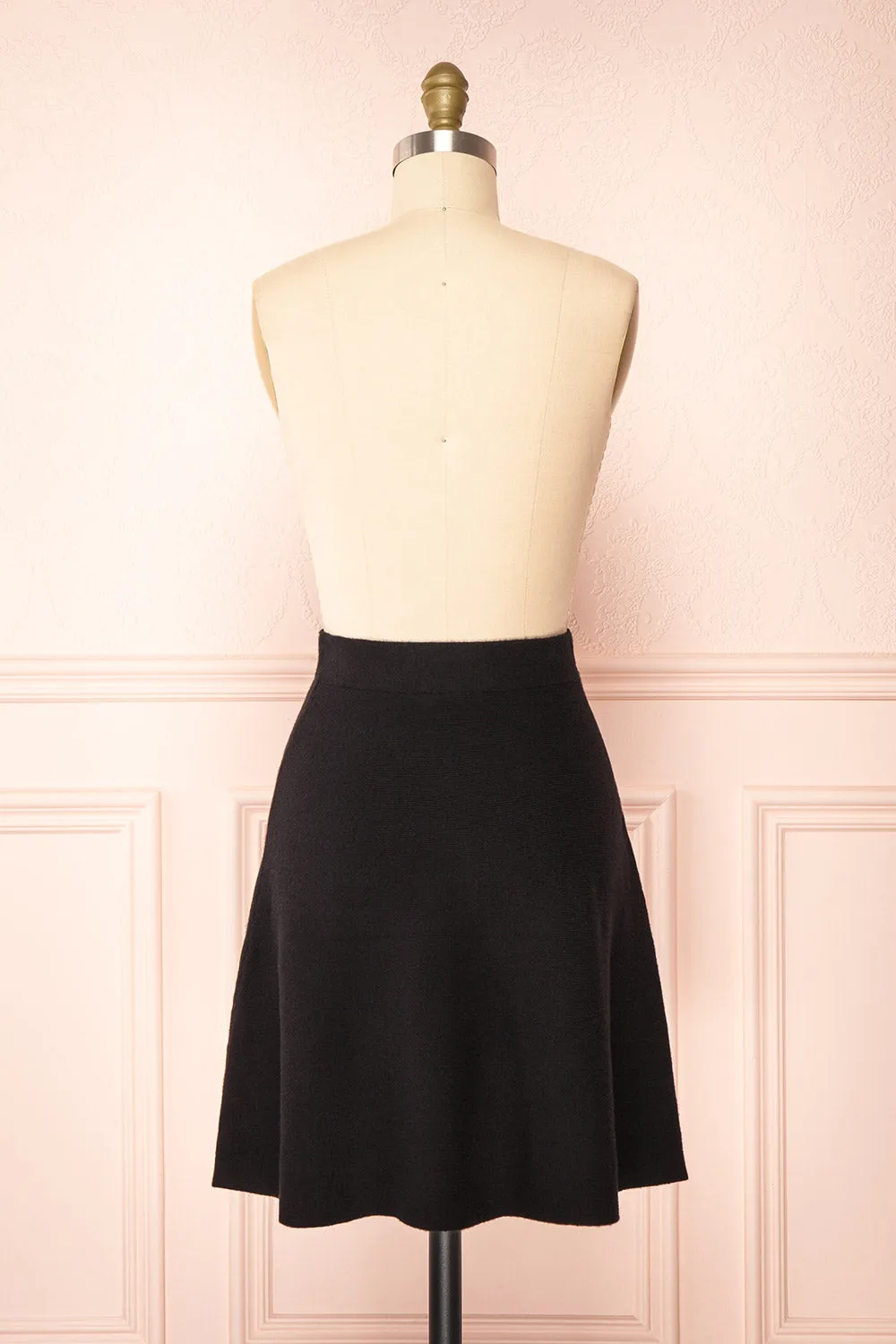 Sigrid Black | Short Fit & Flare Skirt