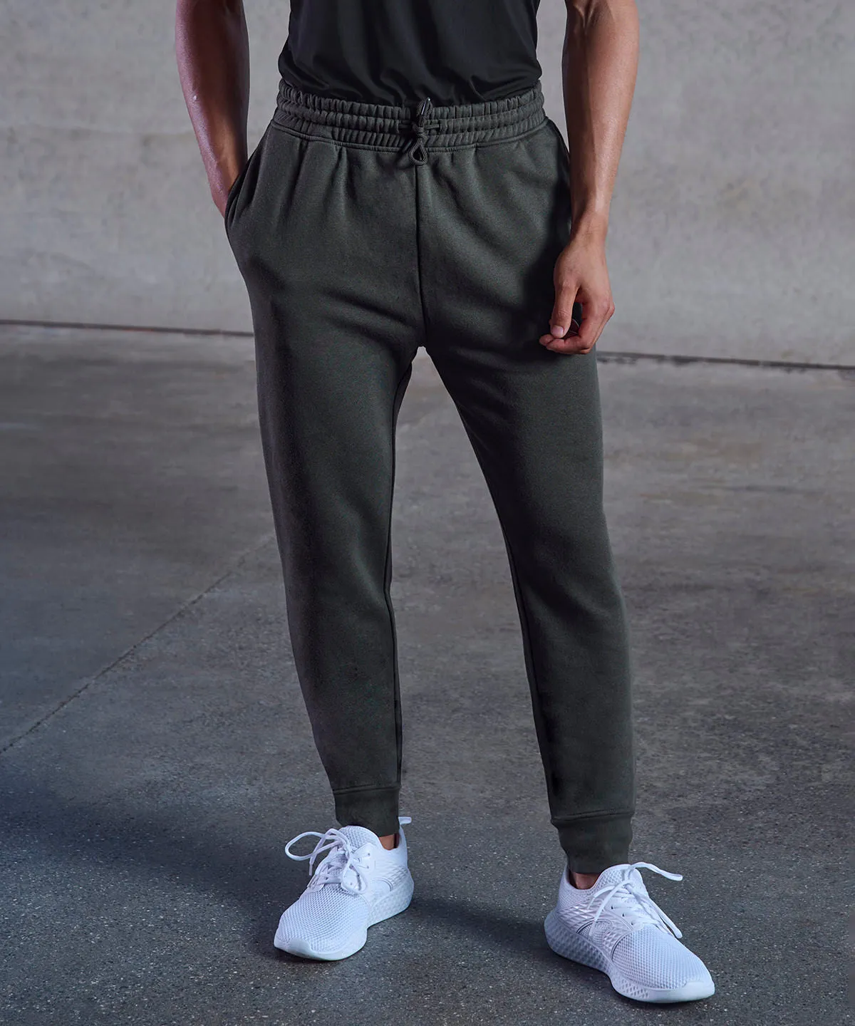 Unisex athleisure joggers | Black