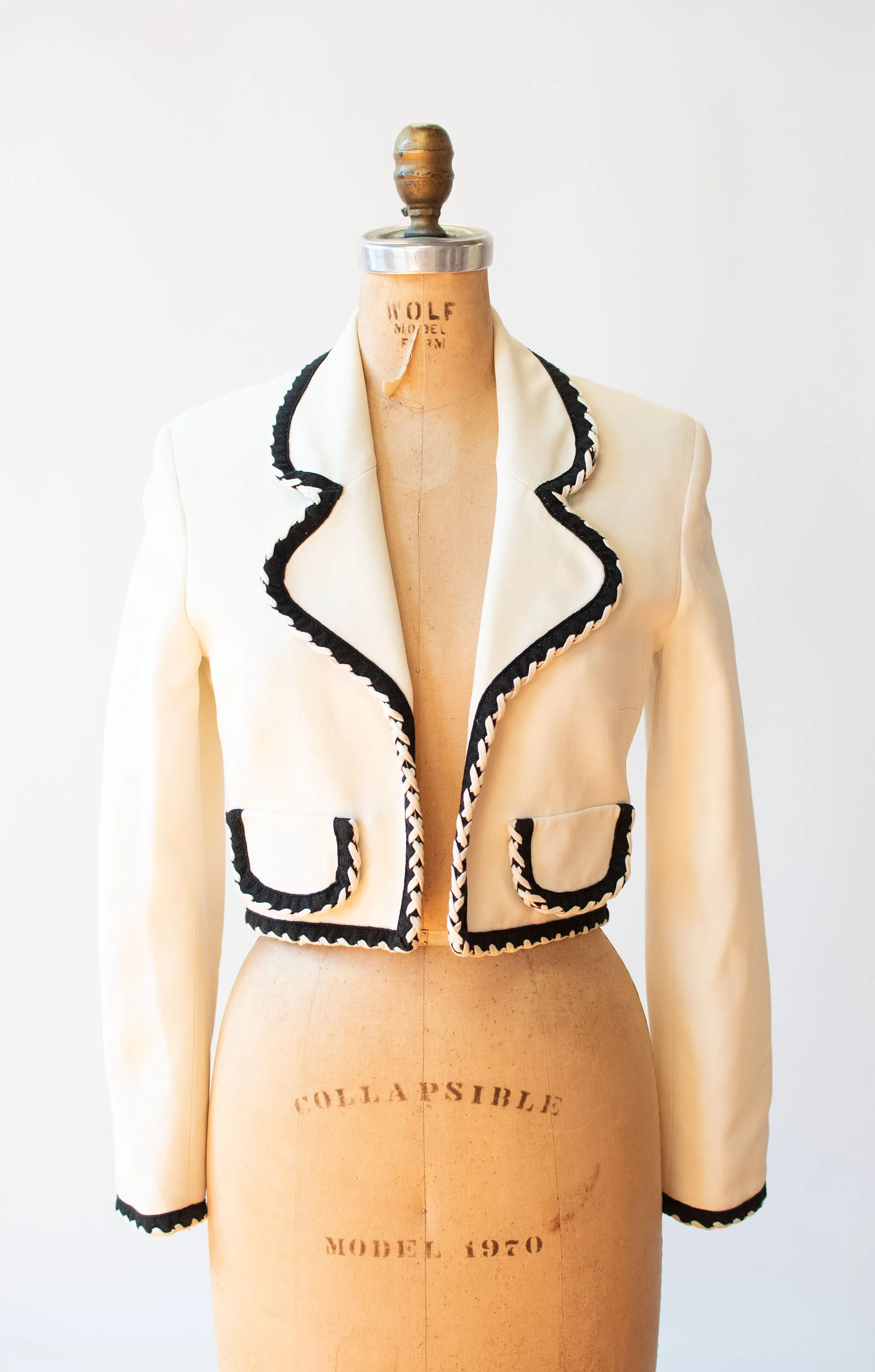 Whipstich trim Cropped Jacket  | Moschino Cheap & Chic