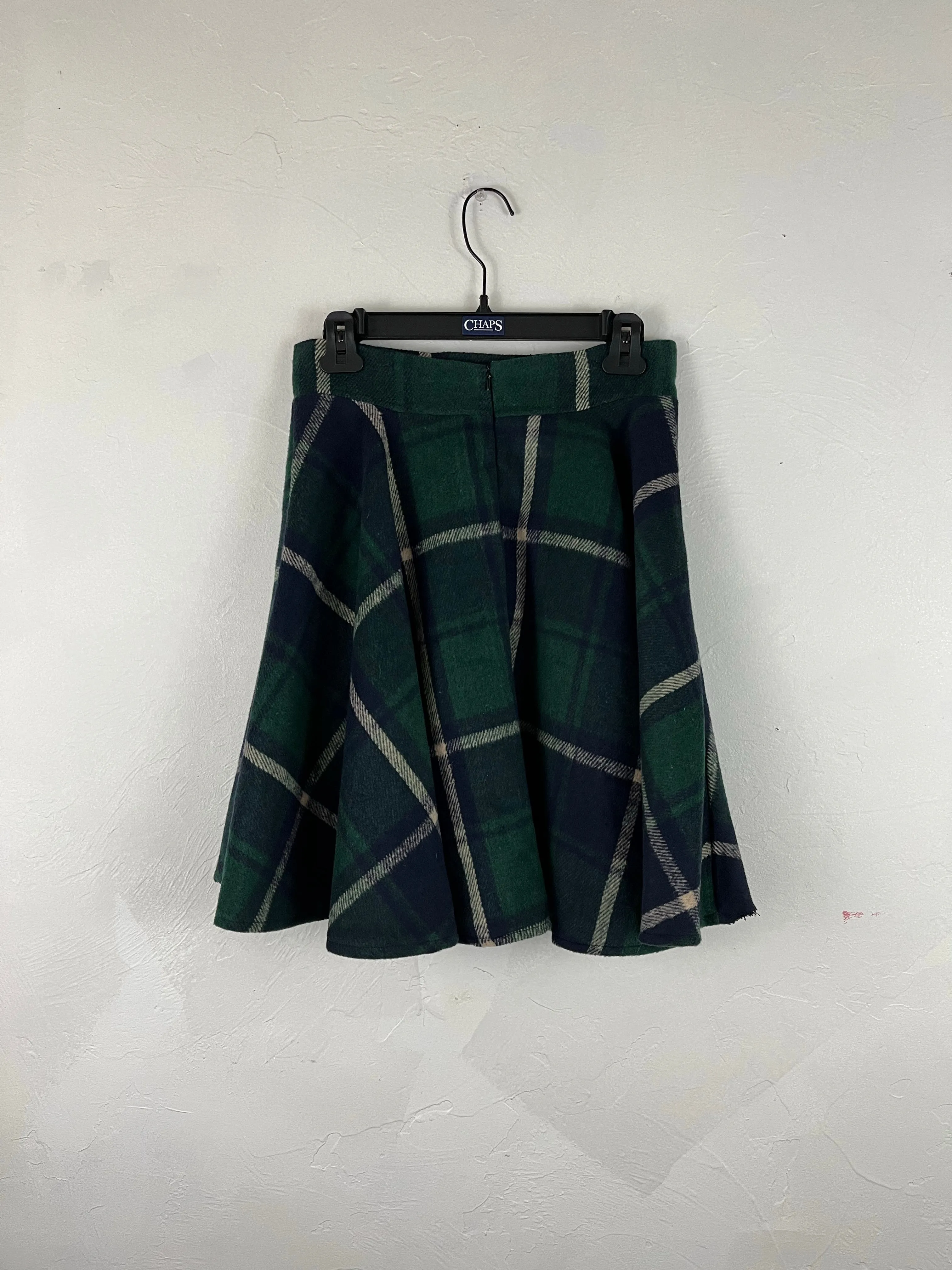 Wooly crop skirt